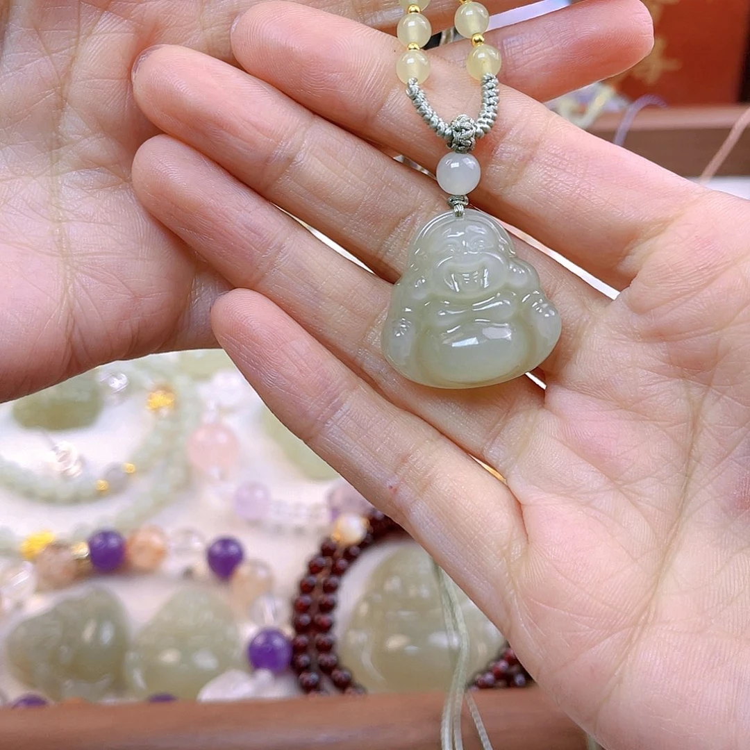 娇***和田玉未镶嵌吊坠(赠链)