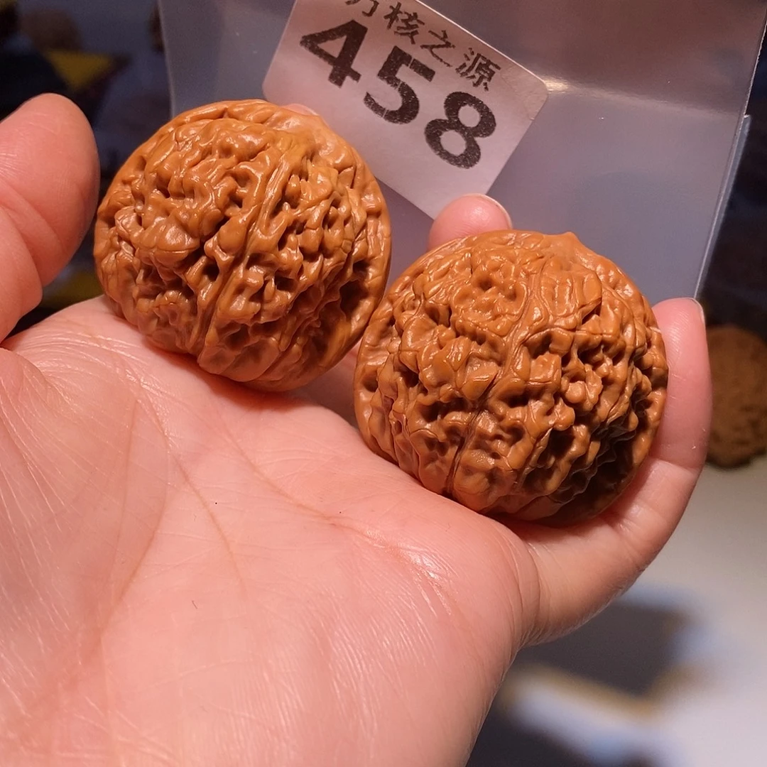 文玩核桃吊坠41莲花虎头，微修……