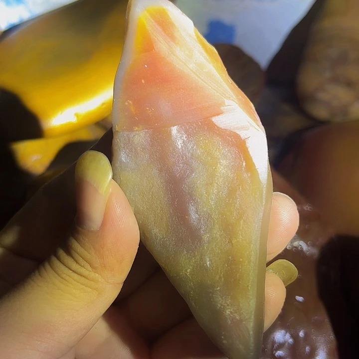 郭***石老挝石黄蜡石传说