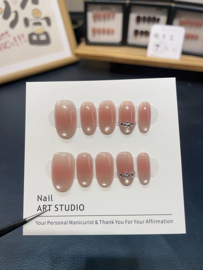 上新【一生一世】纯手工穿戴甲猫眼短甲气质款美甲十片装