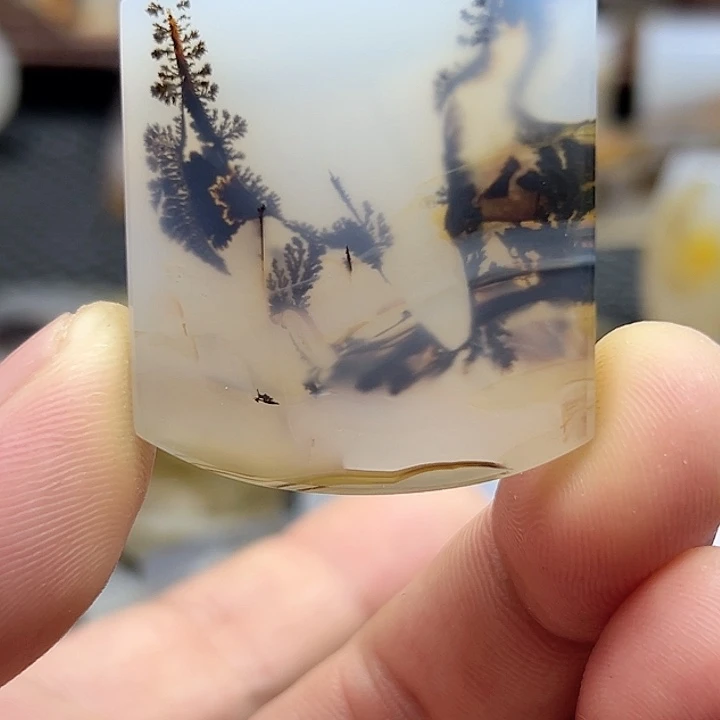 江***媒玛瑙/玉髓未镶嵌珠宝半成品