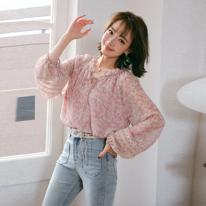 【现货】MIUCO度假风法式莫奈花园碎花系带花边领灯笼袖蕾丝衬衫