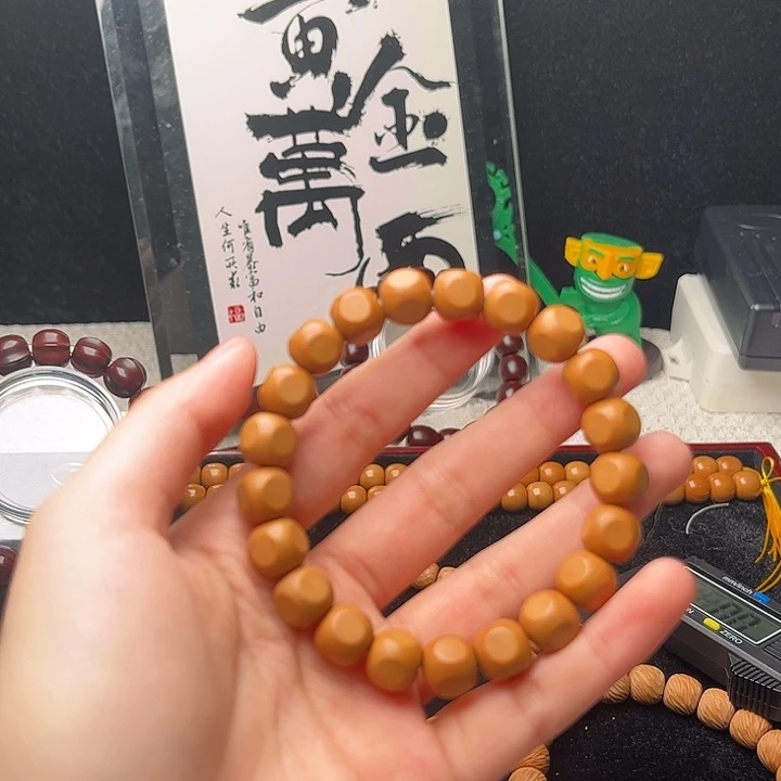 猴头核桃手串返油款小六方小尺寸9+猫七姑娘