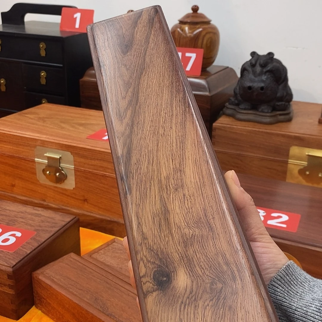 木大叶黄花梨扣盖盒