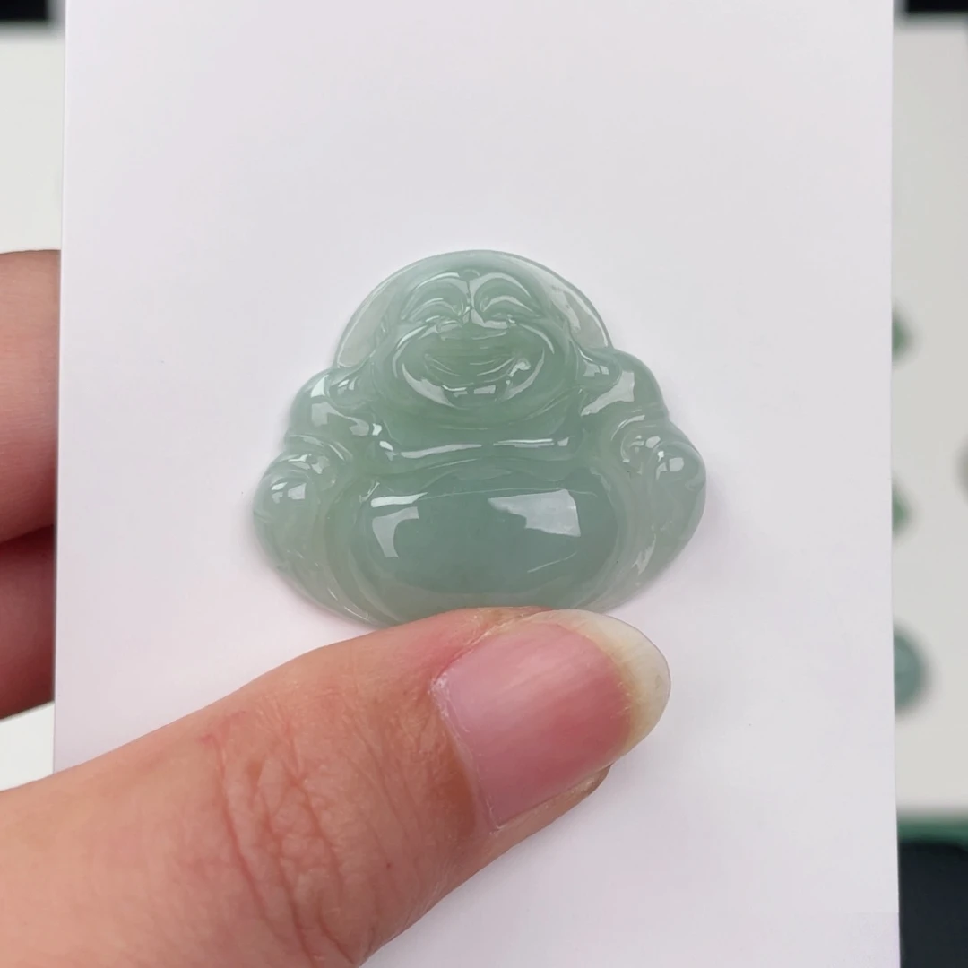 翡翠未镶嵌颈饰佛公