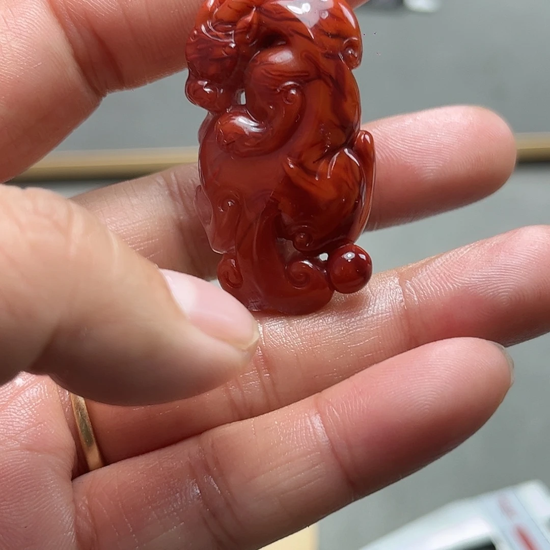 南红玛瑙合金颈饰