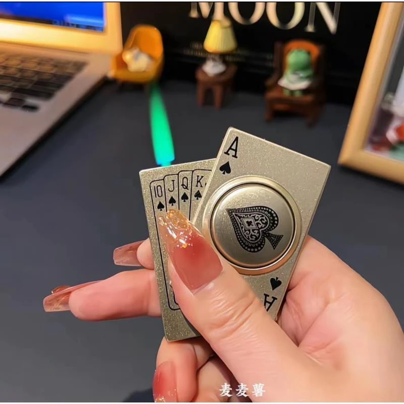 网红炫酷旋转麻将扑克系列创意充气防风绿焰打火机送男友礼物