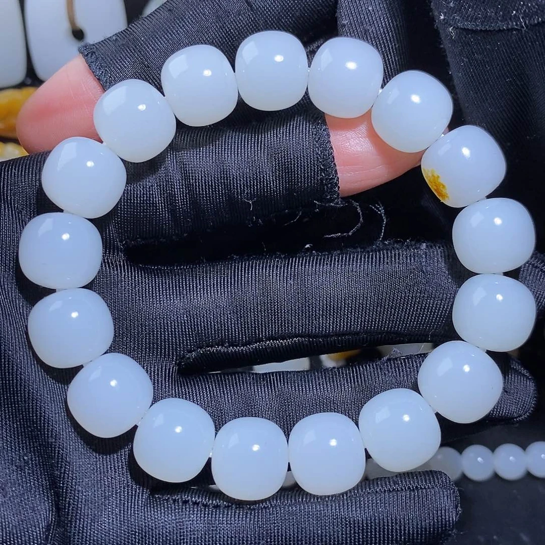 和田玉套链未镶嵌不**念