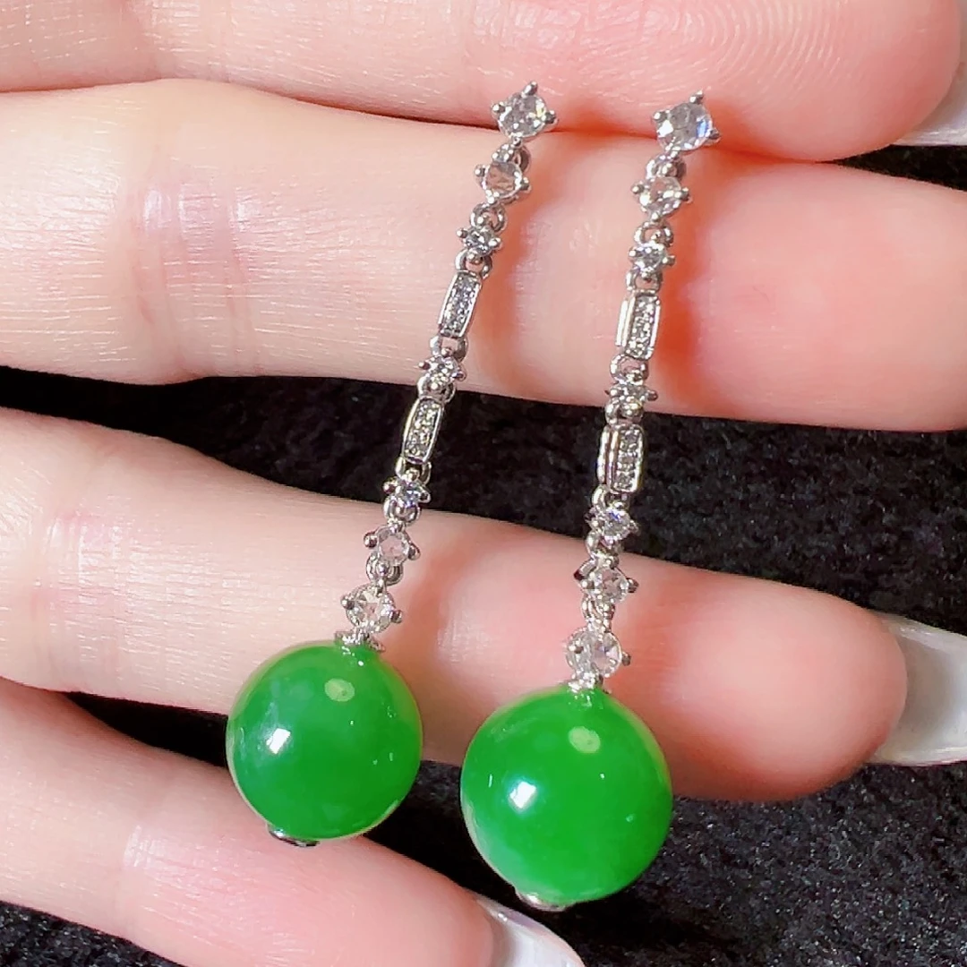 18K金镶嵌翡翠耳饰签收后24小时鉴赏期，过时不退