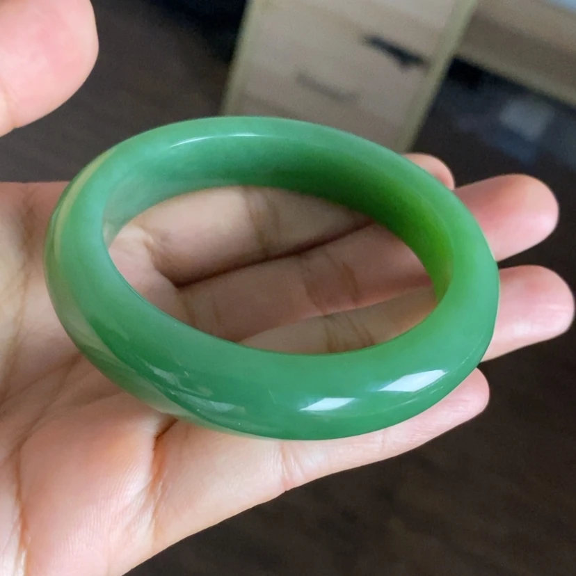 【闪购商品】未镶嵌手镯和田玉（碧玉）