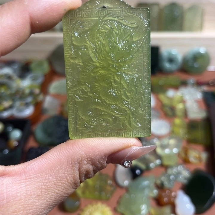 蛇纹石玉合金颈饰