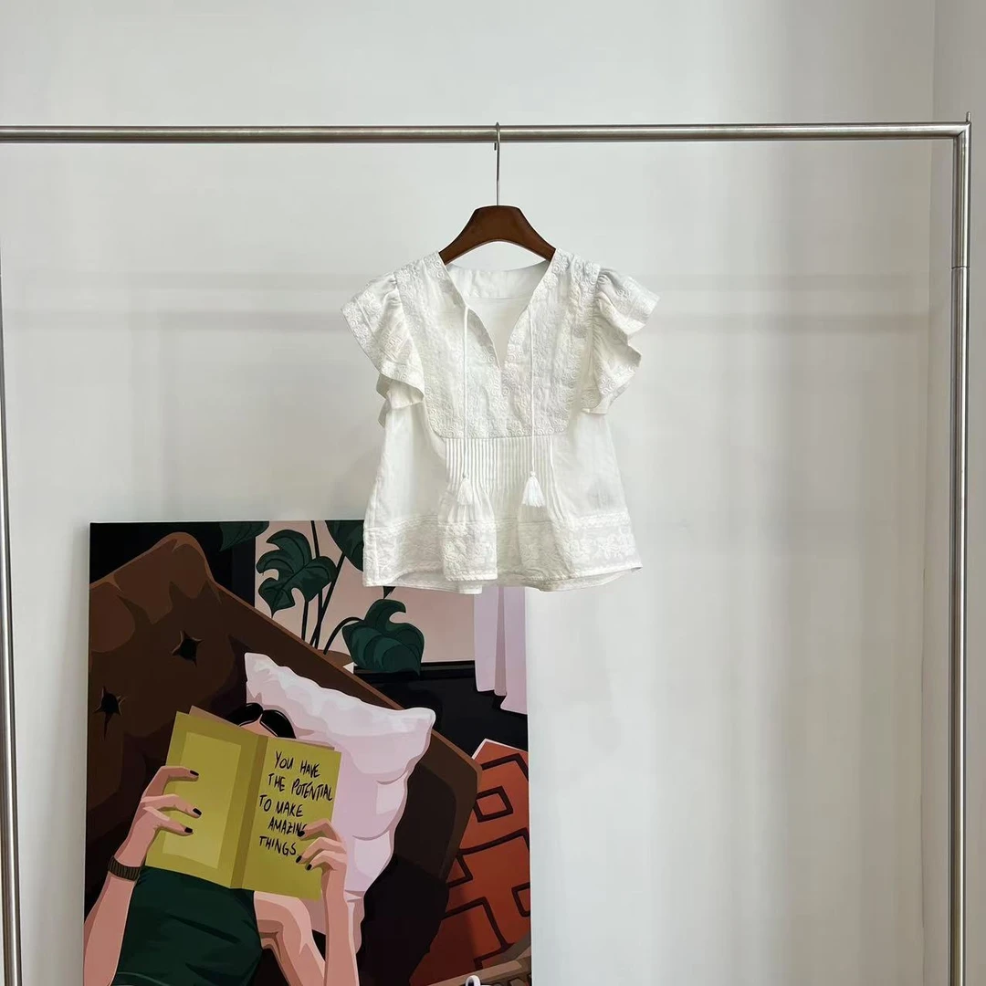 ZIZAI 白色摩纳哥刺绣V领小飞袖衬衫