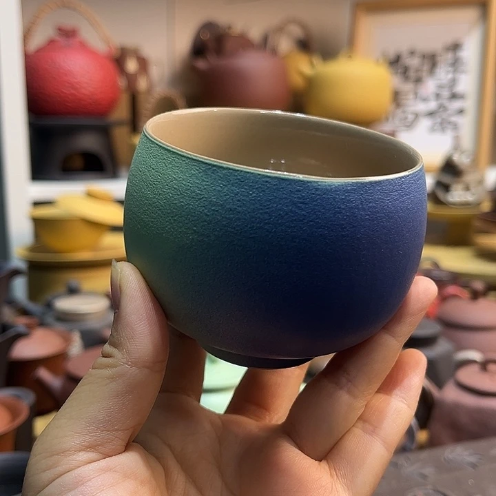 正品店和餐厅是不同性质存在
