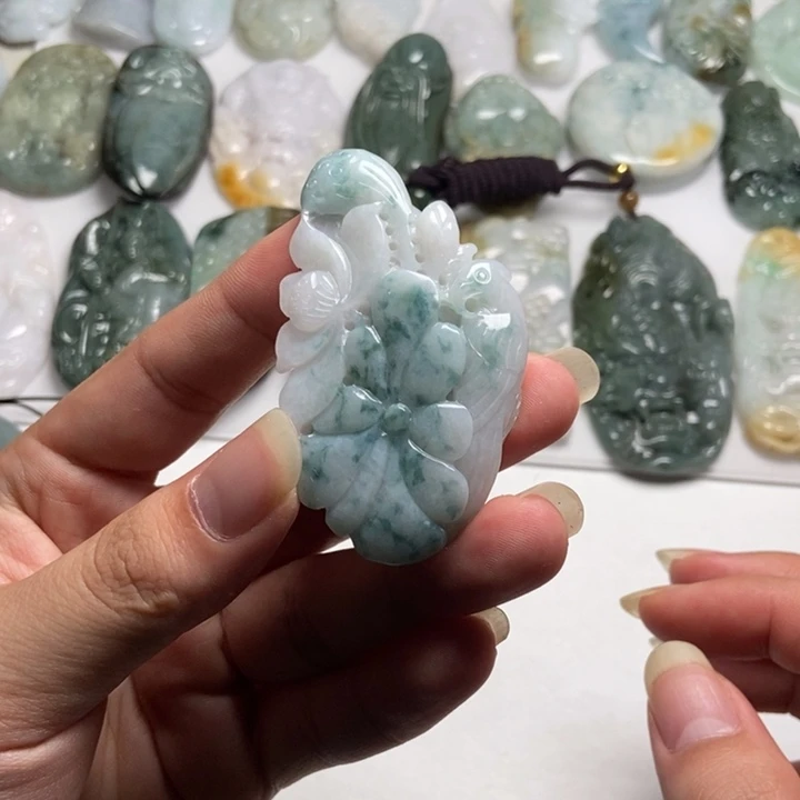 翡翠未镶嵌颈饰花开富贵33