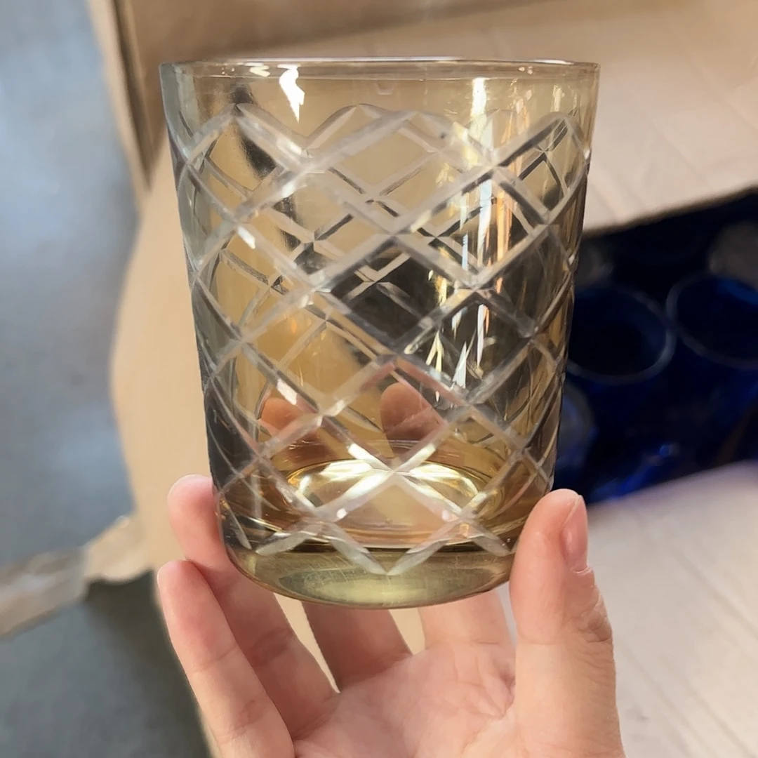 水晶玻璃平底款微瑕一个
