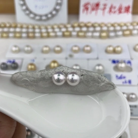 未镶嵌海水珍珠颈饰Akoya 正圆7.5-8mm