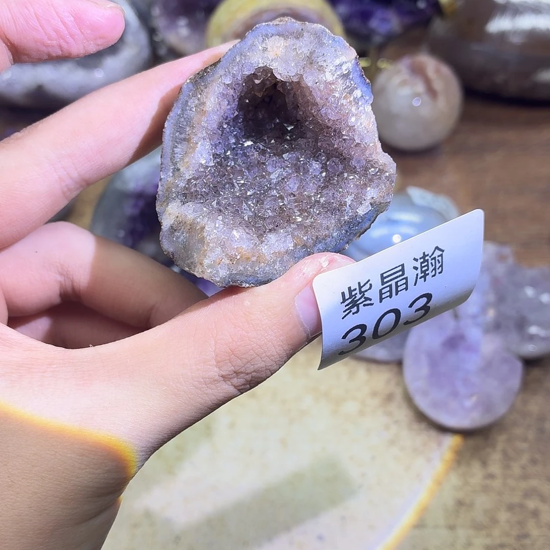 未镶嵌水晶大型摆件（非配饰）