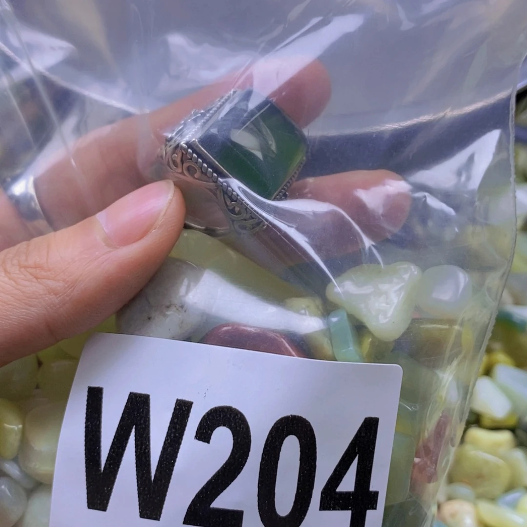 未镶嵌岫玉鱼缸石