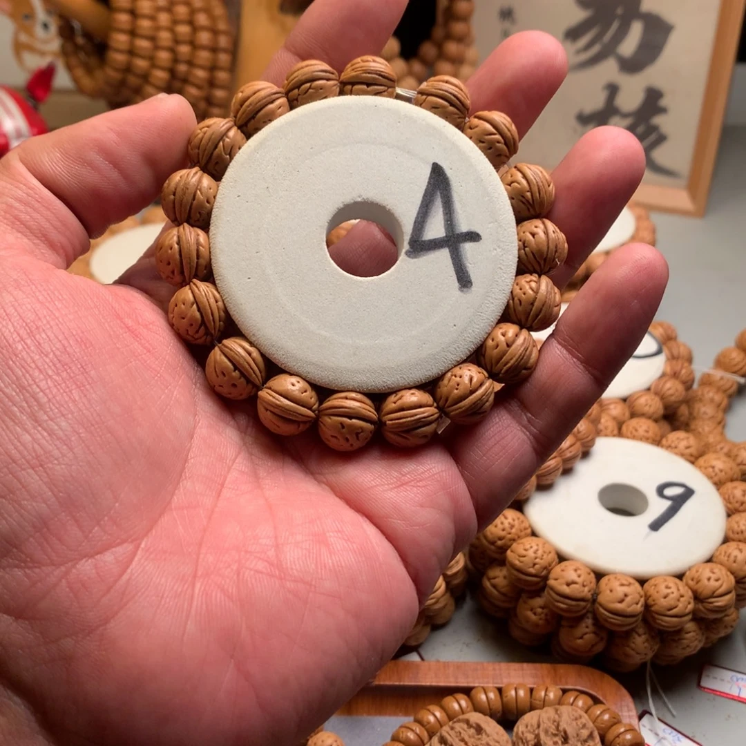 枫***手串桃核1.4磐文小桃核手串