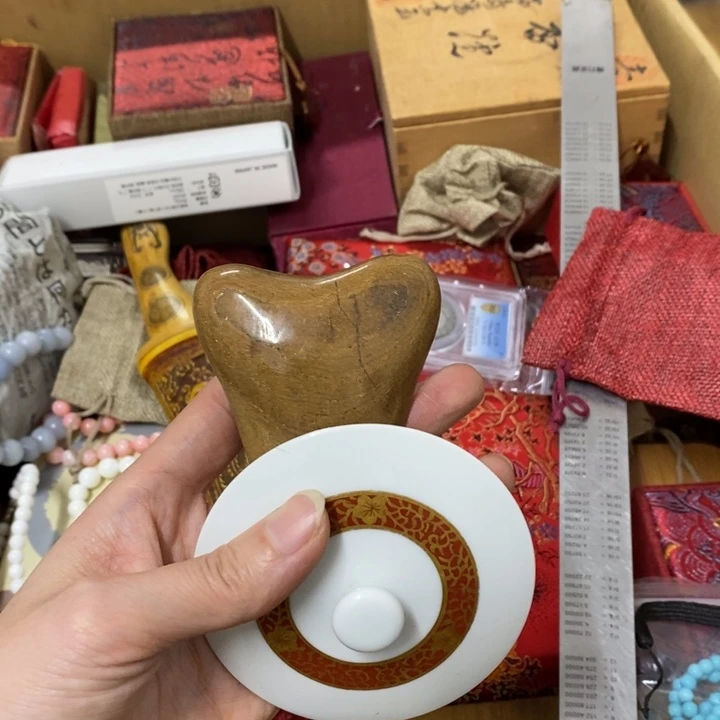 瓷片哈中古工艺品一件