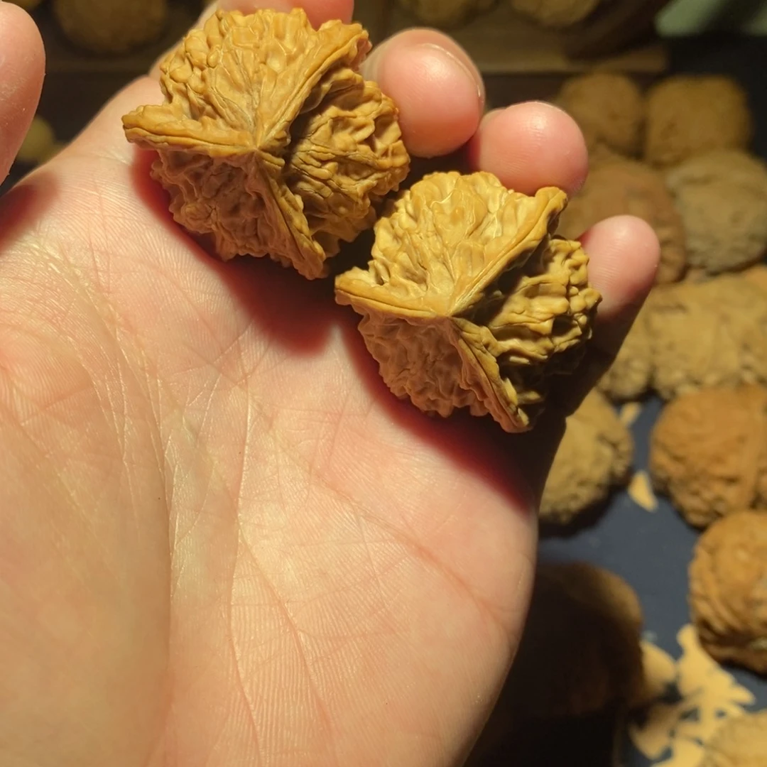 文玩核桃盘山三棱全品