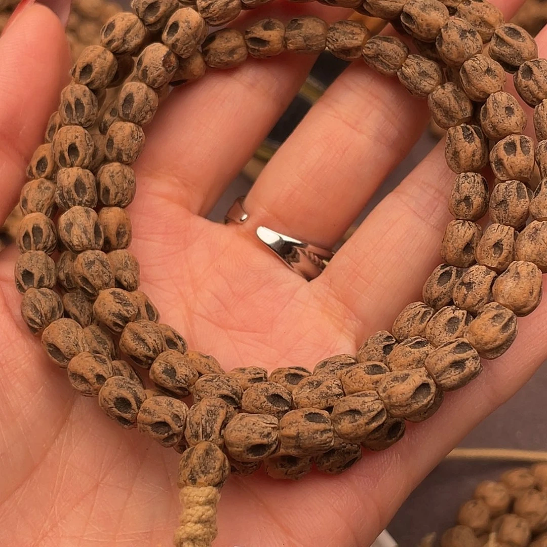 R***o柏香籽/百香籽吊坠