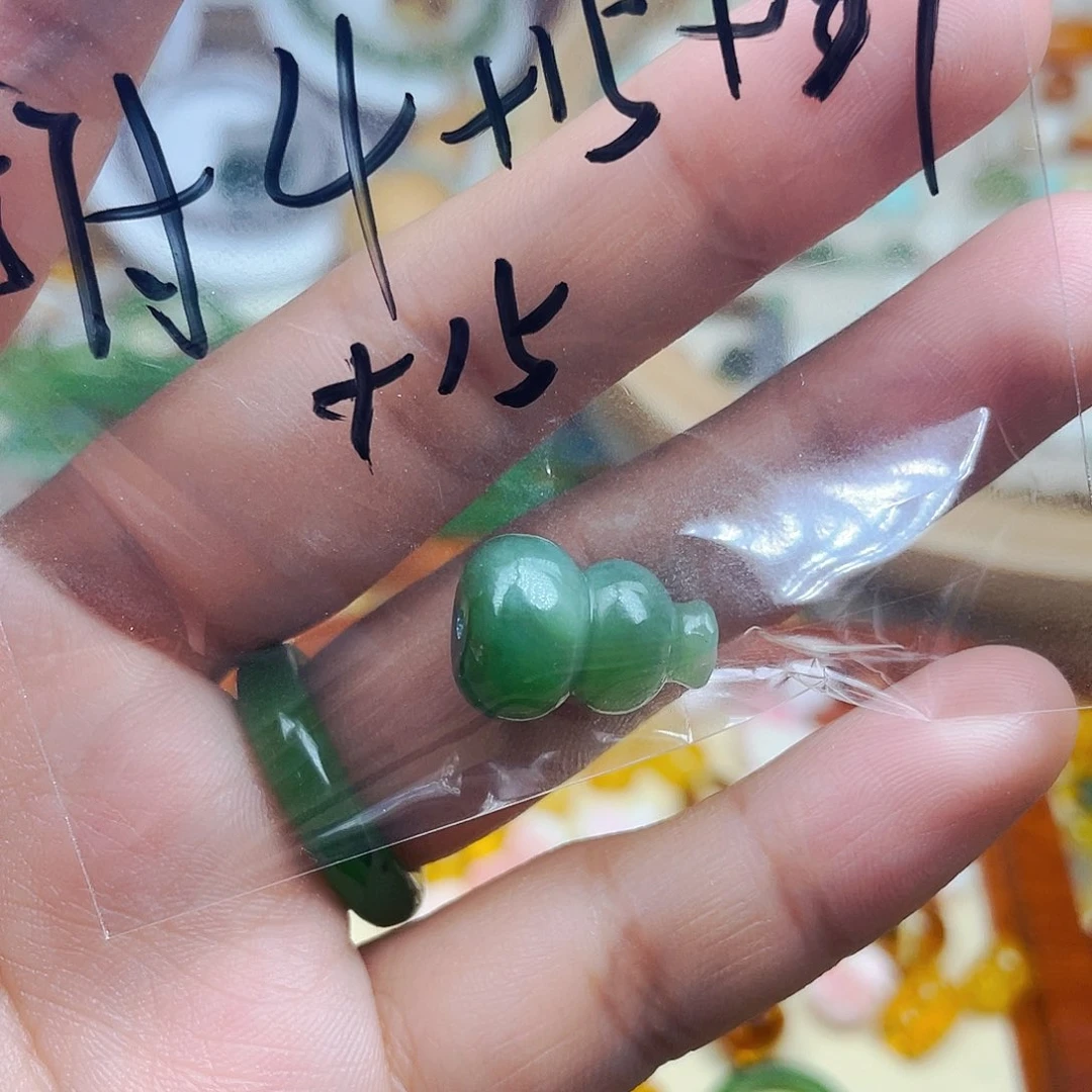 琥珀裸石未镶嵌宝***?订制