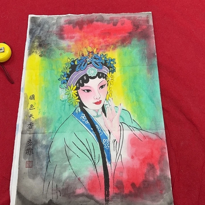 国画花鸟等图案为一体而