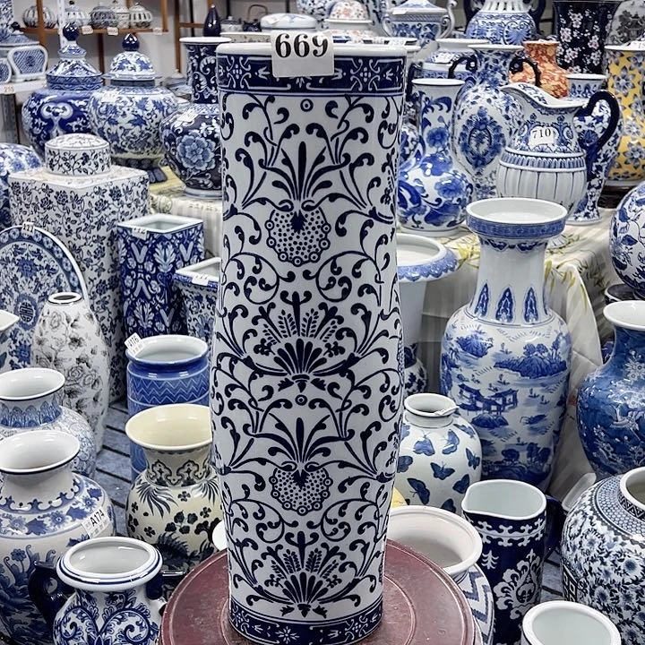 摆件手工手绘高温釉下彩家居摆件，花瓶