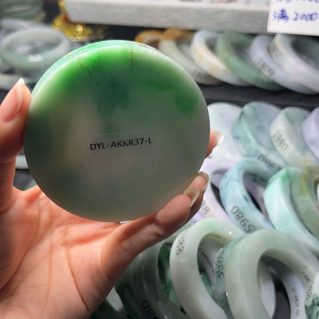 定制翡翠手镯未镶嵌