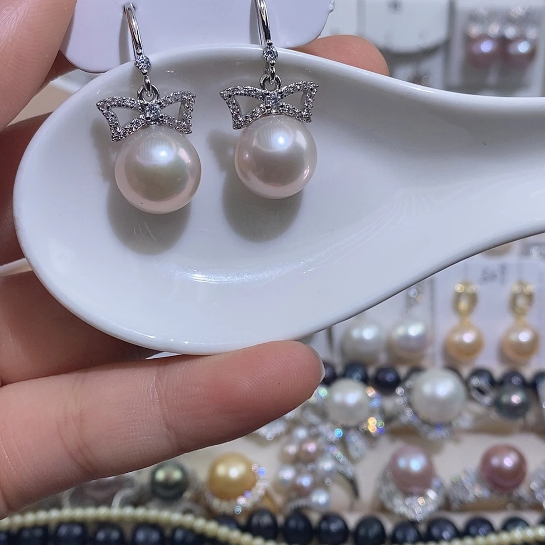 未镶嵌淡水珍珠耳饰12mm