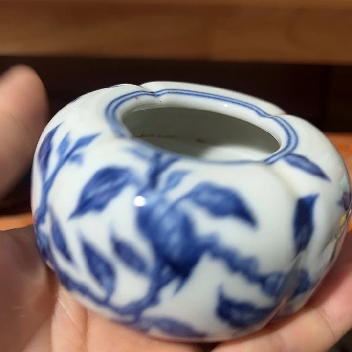 浮***云茶盏一个青花的鸟食罐