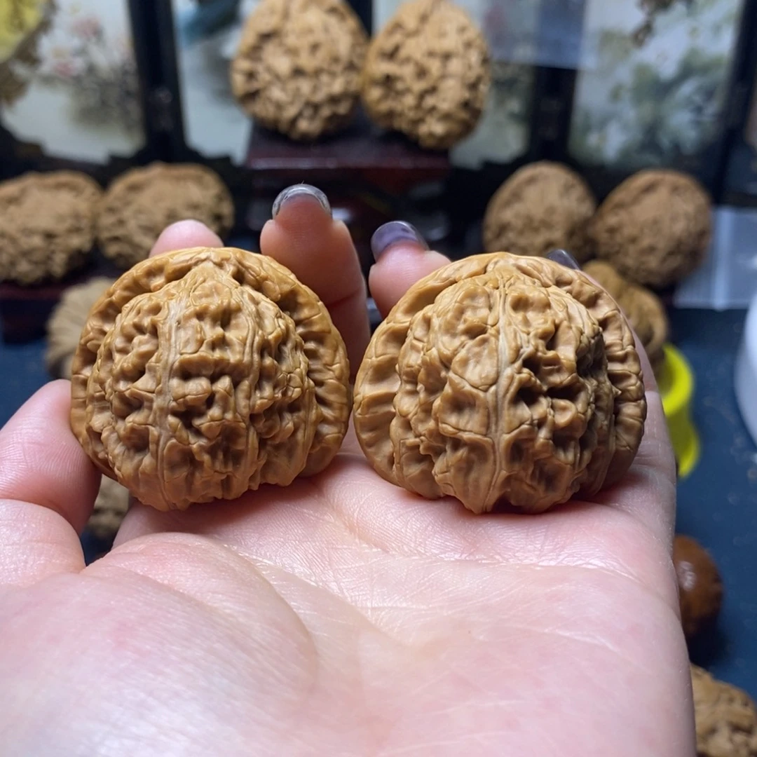 吊坠文玩核桃白狮子38尺02