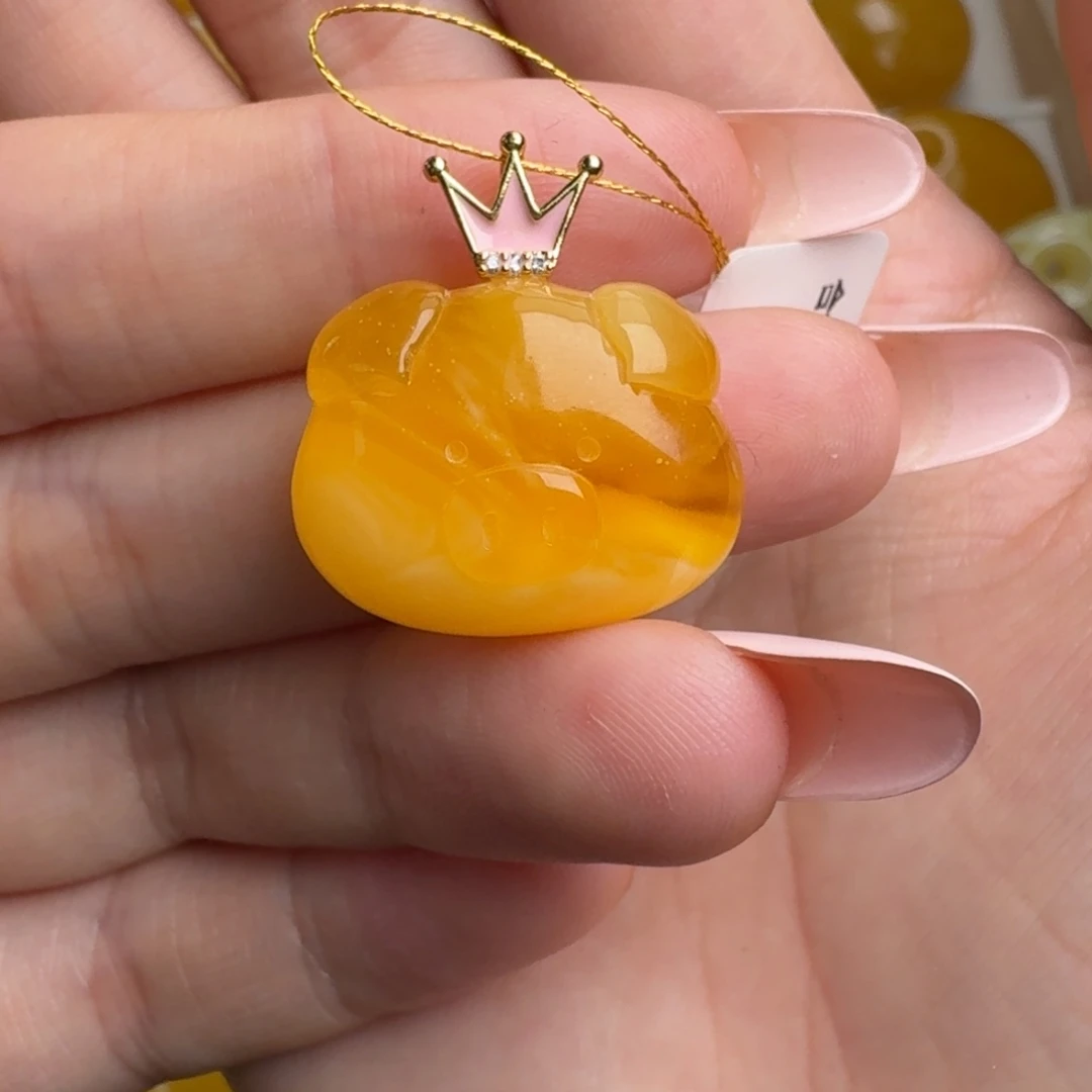 定制琥珀未镶嵌无优化无烤色无补胶无覆膜无辐照无煮蜜