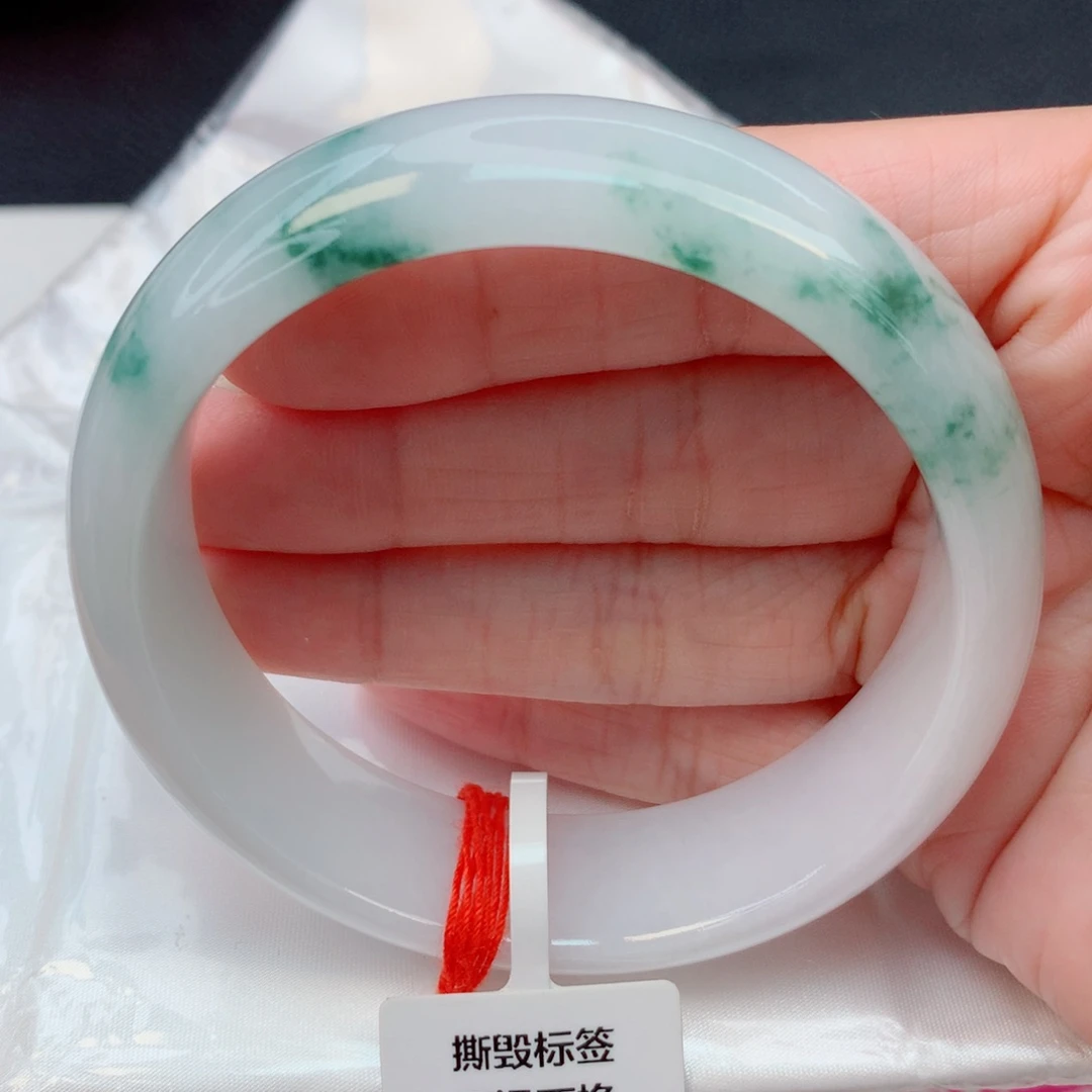 翡翠未镶嵌手镯59圈 牛奶底飘绿花轮胎镯完整