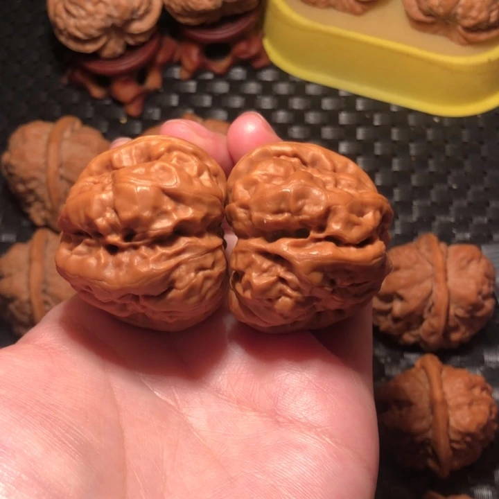 把件文玩核桃41大裂谷开背暴力肌肉蛙