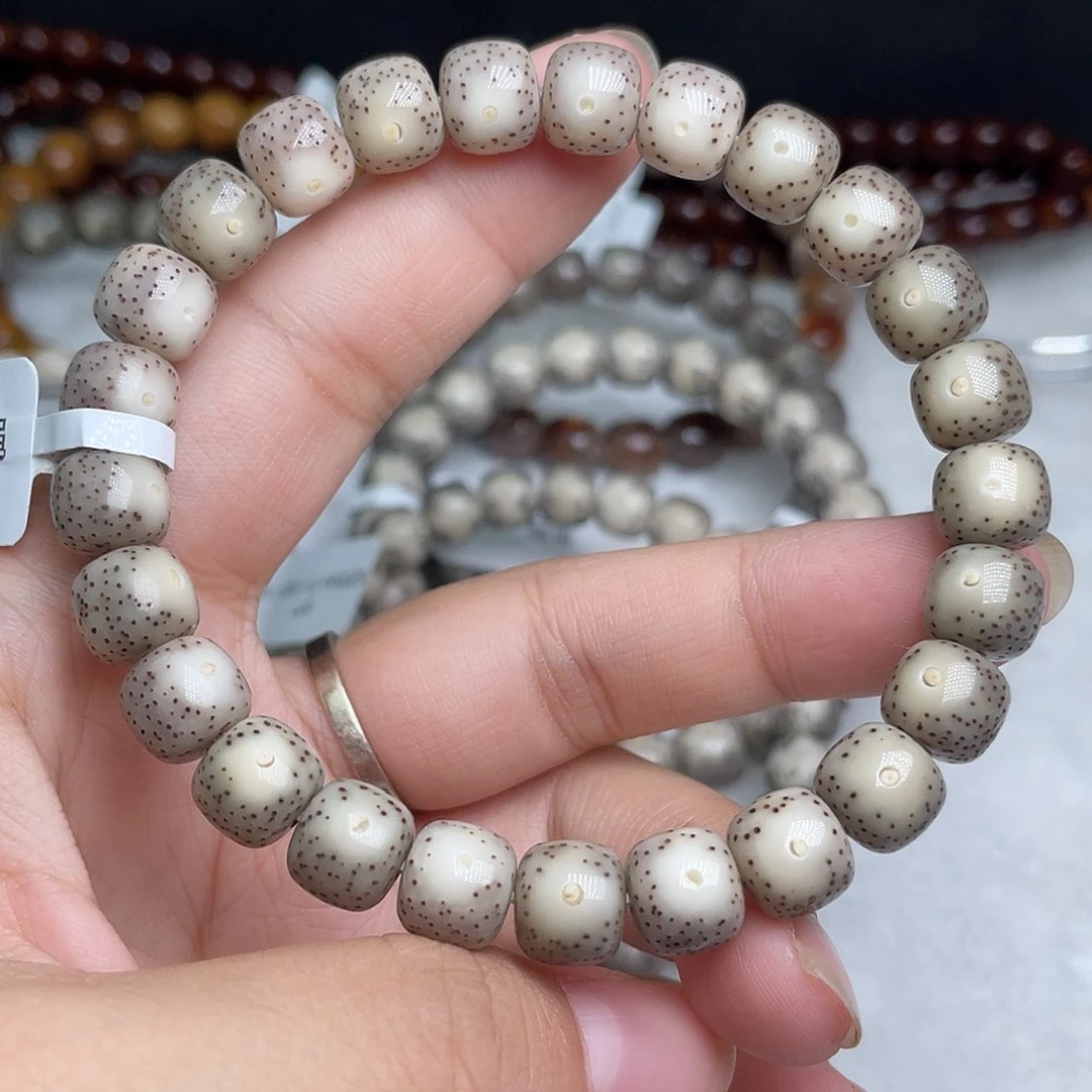 星月菩提手串少***师9/8糯冰双留白A22