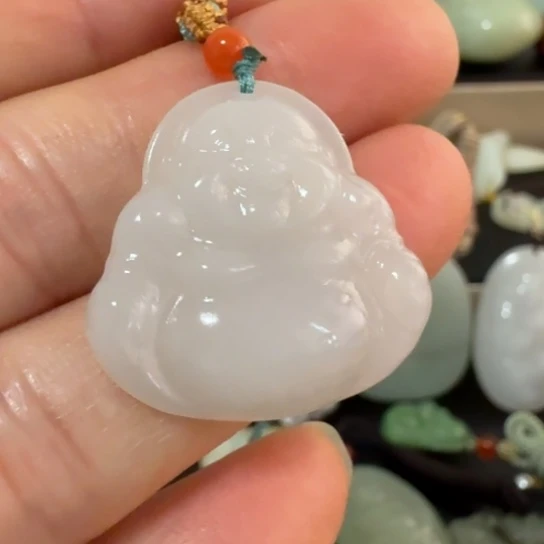 和田玉（糖玉）未镶嵌颈饰
