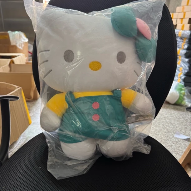 三丽鸥正版授权hello Kitty玩偶超大毛绒公仔可爱娃娃睡觉靠枕
