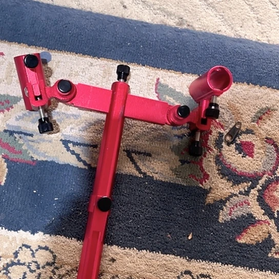 红色钓箱双炮台一个微瑕