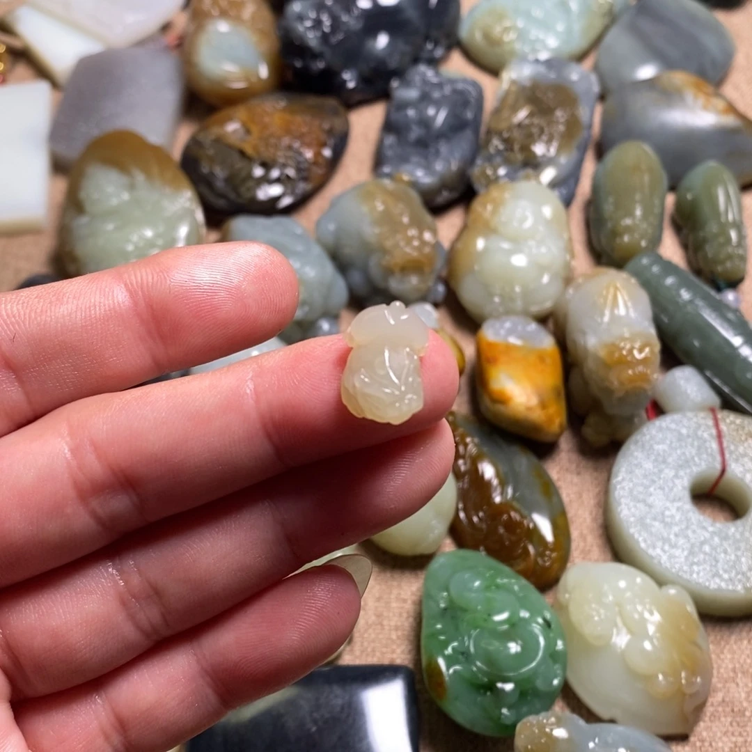 【闪购商品】和田玉挂件未镶嵌E**s