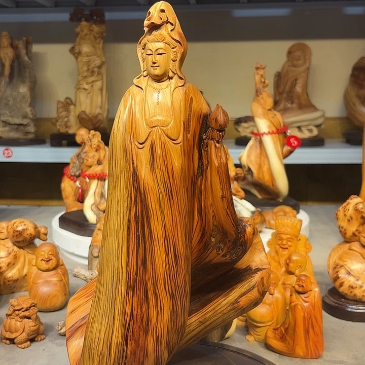 柏木太行崖柏观音摆件
