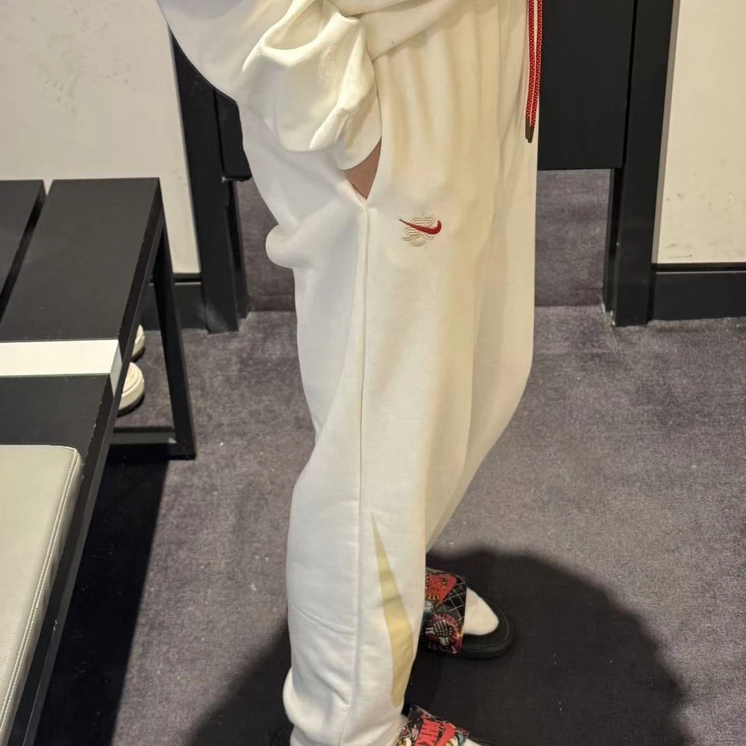 NIKE/耐克红春大勾HR OS PANT女CNY蛇年休闲运动裤HV8463-133