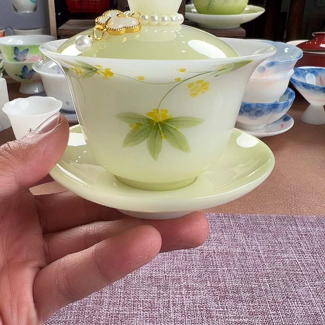 盖碗陶采用优质瓷土制作