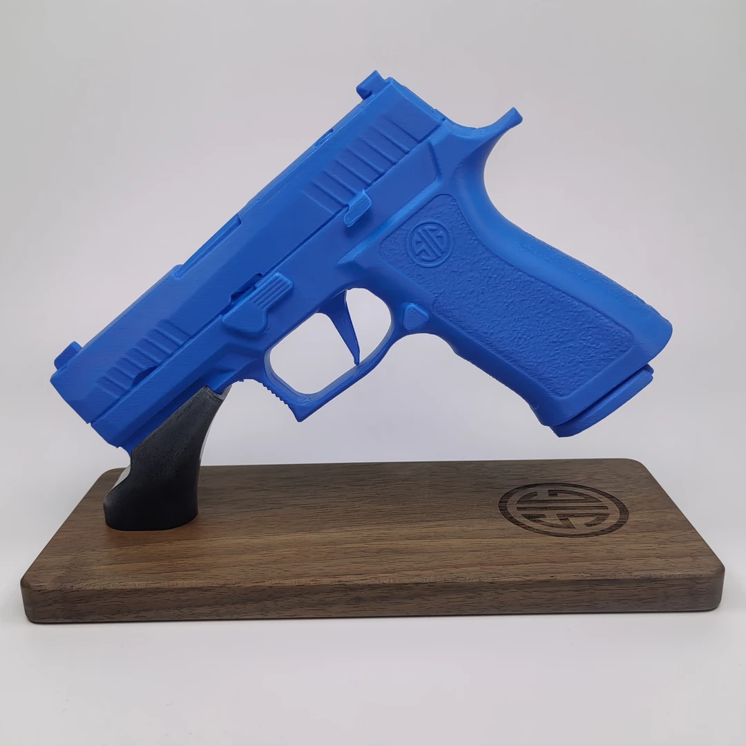 玩具发射器展示架短手电手展示支架胡桃木摆放架