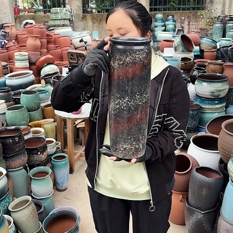 口14高42瑕疵一个盆子。