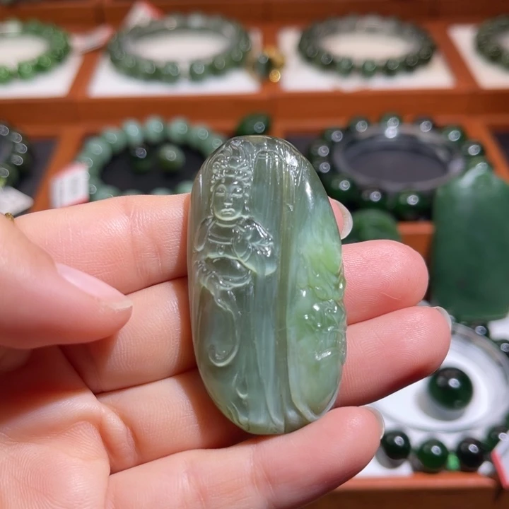 和田玉（碧玉）未镶嵌颈饰