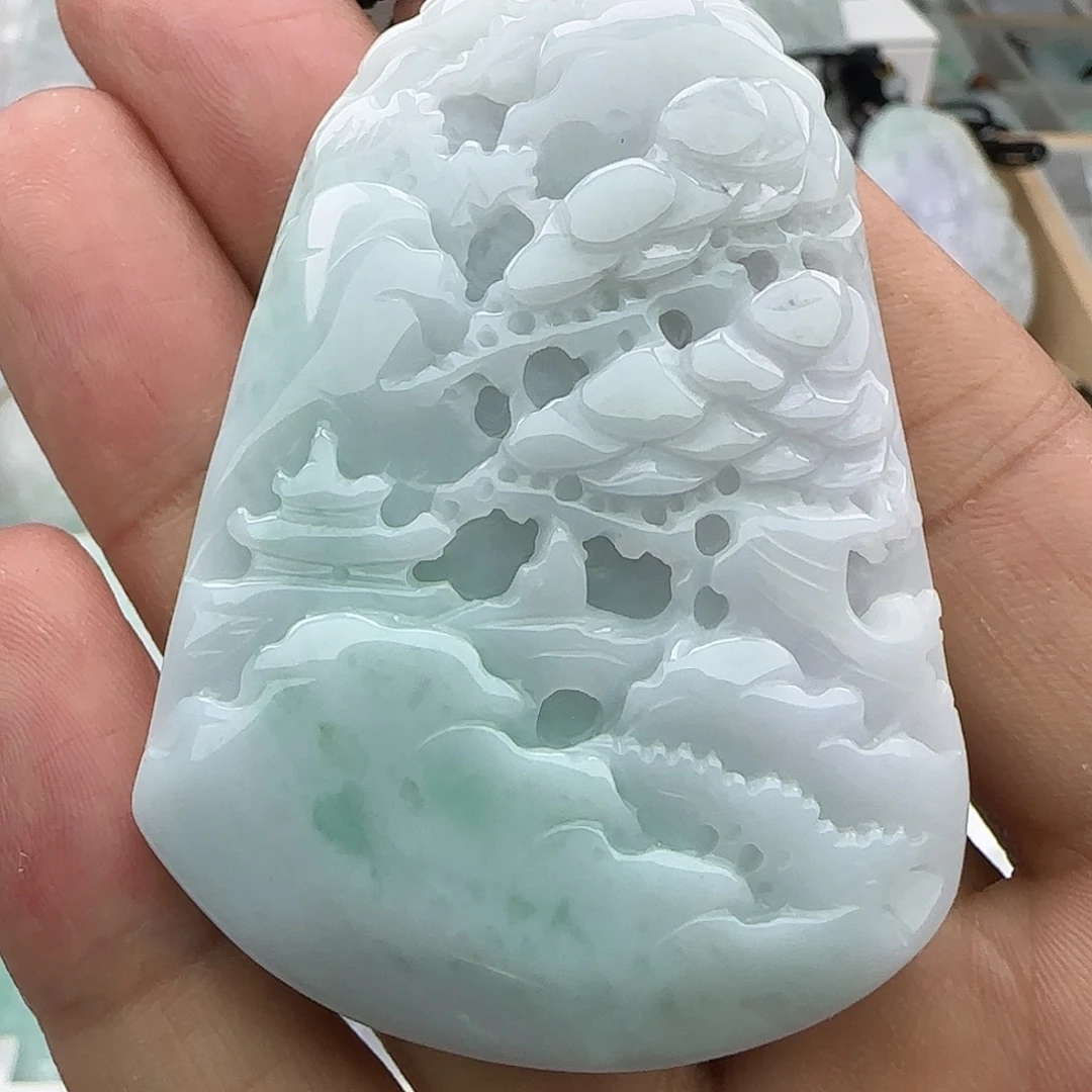 翡翠未镶嵌颈饰翡翠
