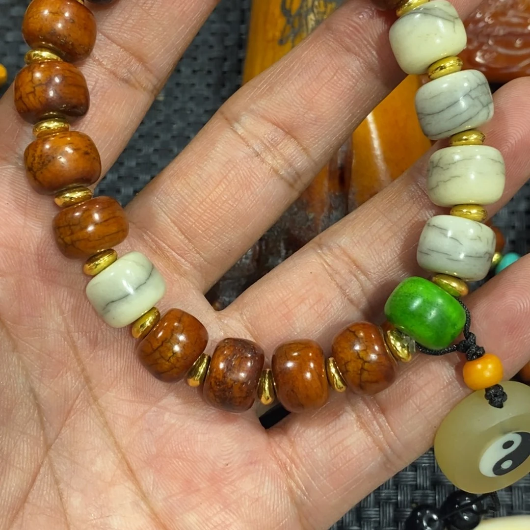 滴血莲花菩提吊坠