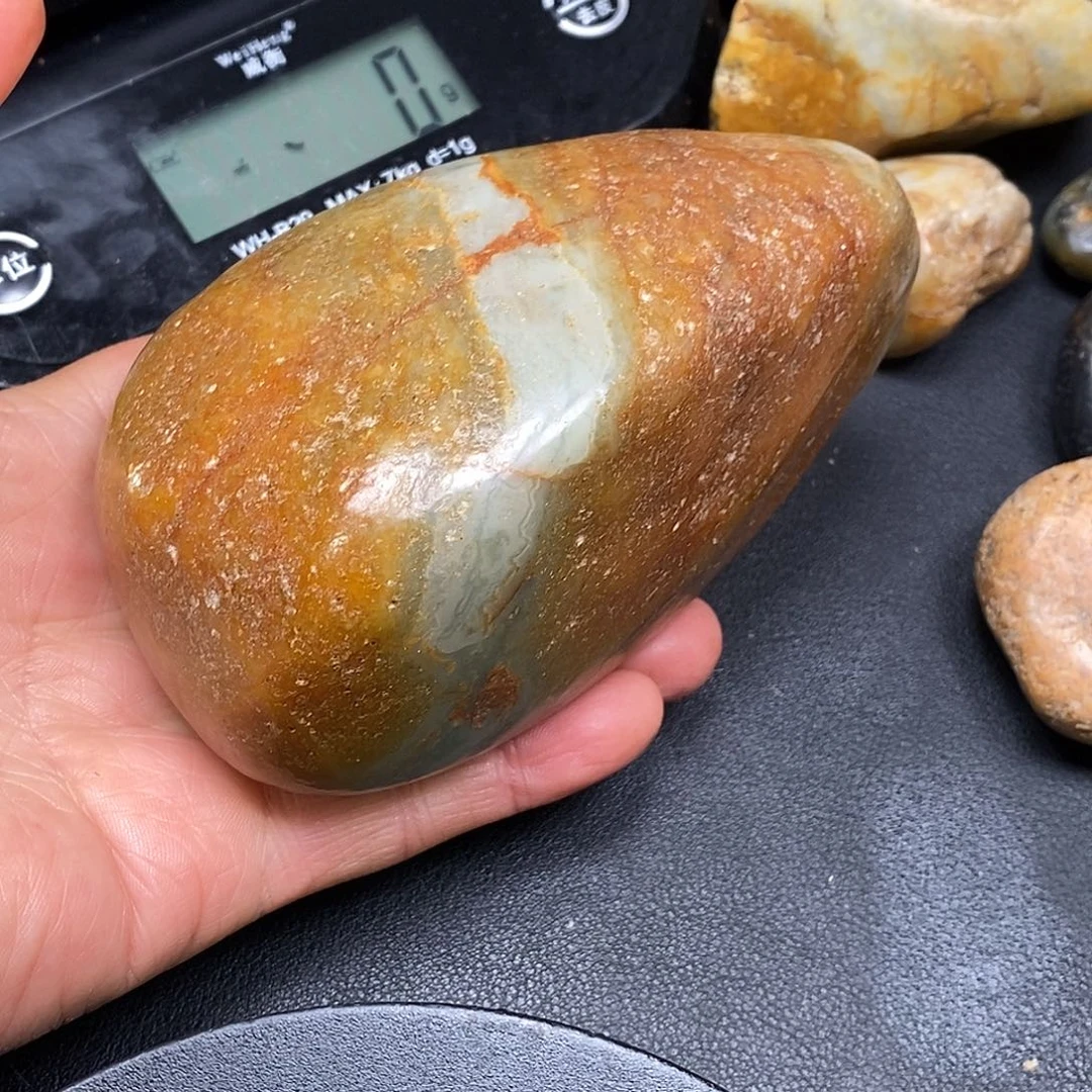 和田玉未镶嵌珠宝奇石